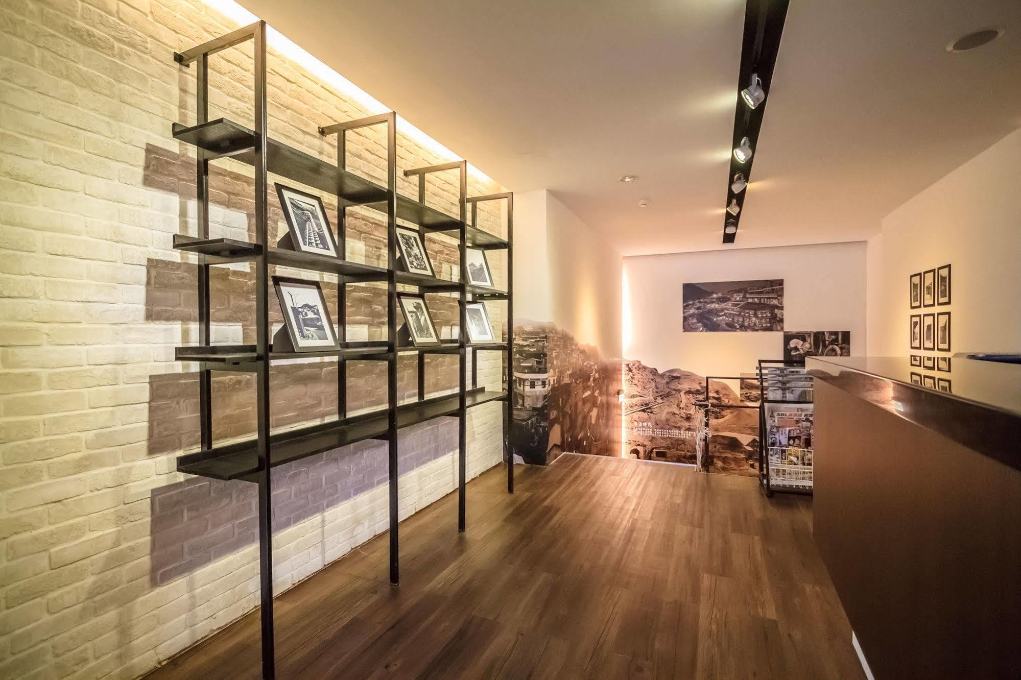 Goldmine Hotel Csiufen Kültér fotó
